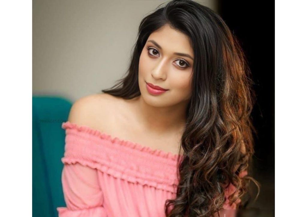 Call Girls, Russian Escorts - by Seadrive Kolkata